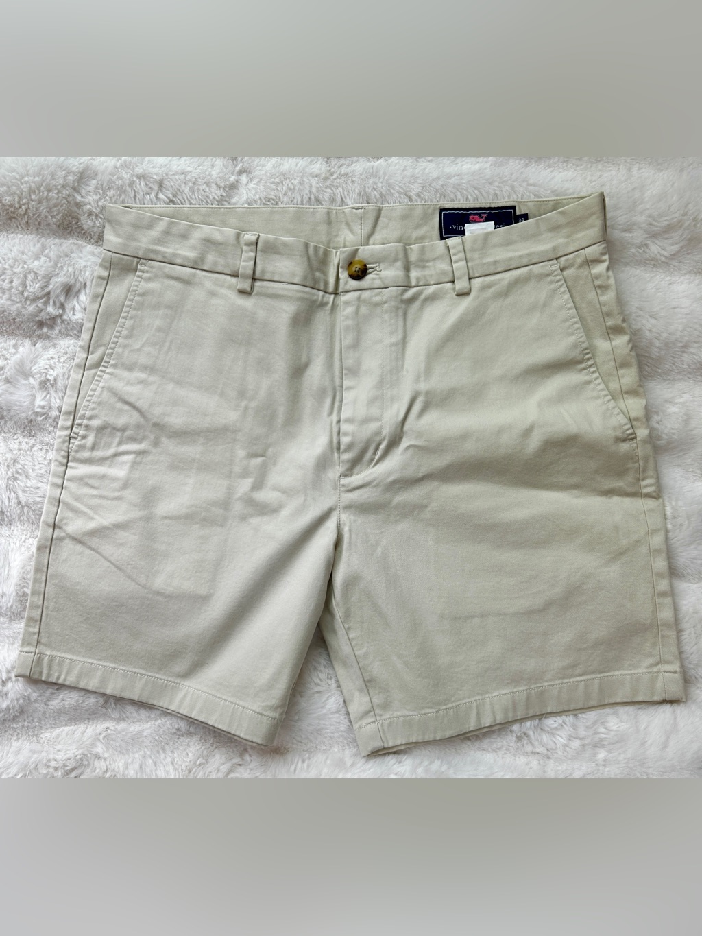 Vineyard Vines Men's Light Khaki Flat Front Shorts